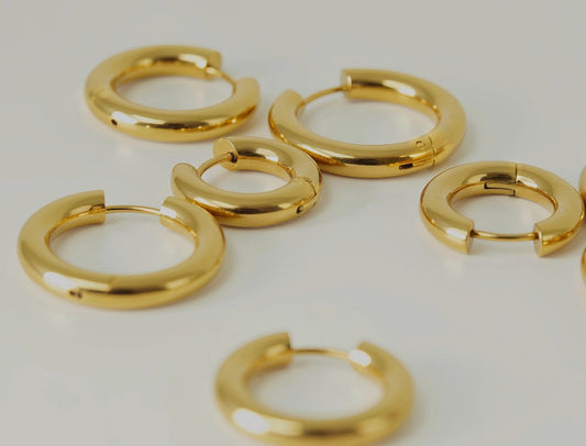 Minimal Gold Hoop Earrings